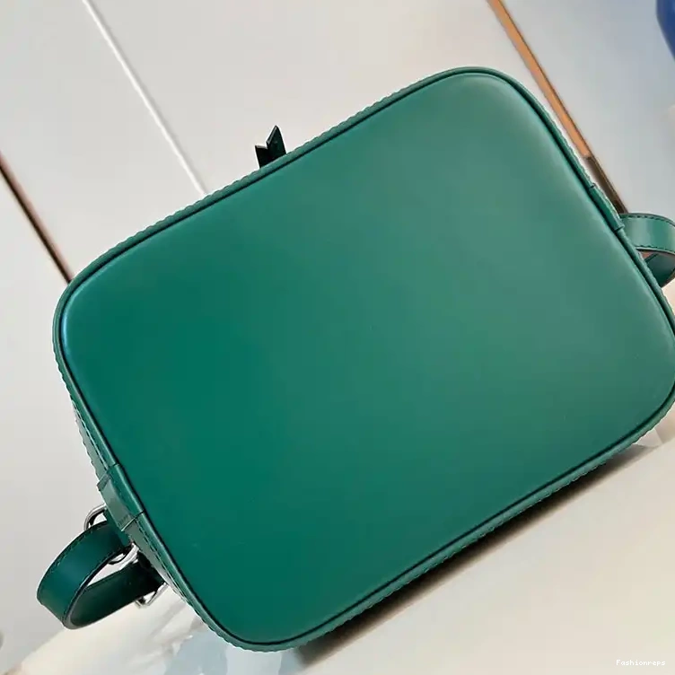 Fashionrepsfam ru Bags LV 2411YA0268 0614